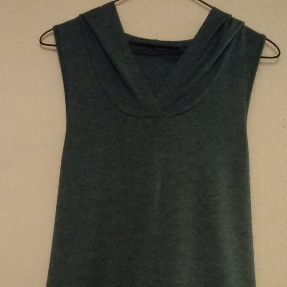 Victoria Secret Hoody tank - Picture 12 of 16
